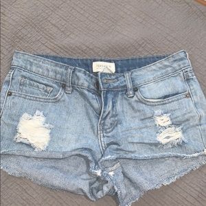 Denim ripped short- US 24.